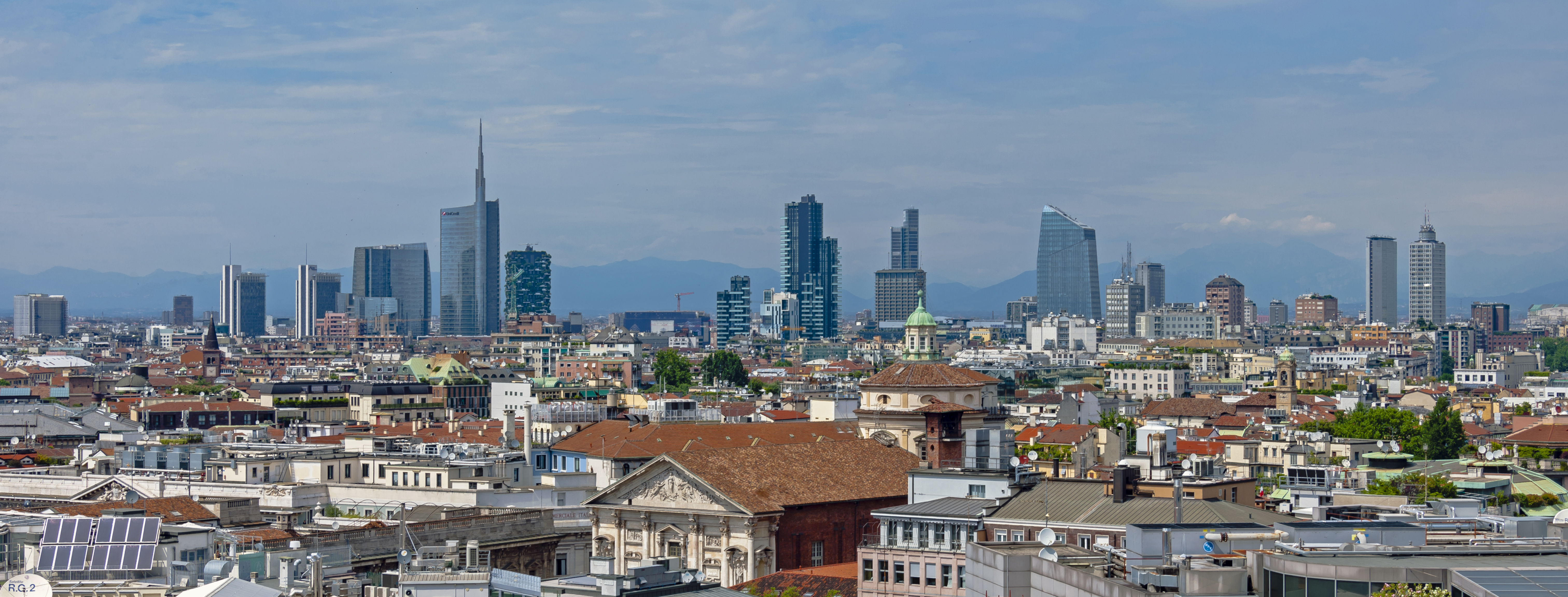 Panorama di Milano - veduta dalla Cattedrale del Duomo